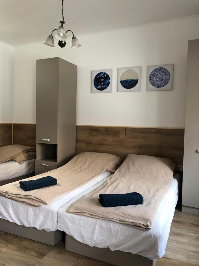 Avas Apartman Miskolc Eksteriør billede