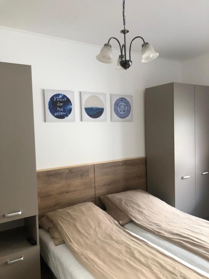 Avas Apartman Miskolc Eksteriør billede