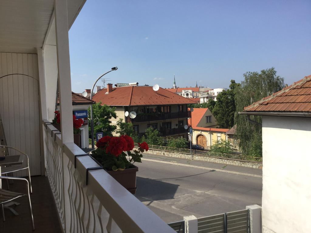 Avas Apartman Miskolc Eksteriør billede